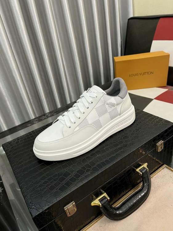 Picture of Louis Vuitton Shoes _SKULVsz38-44hnh025215018